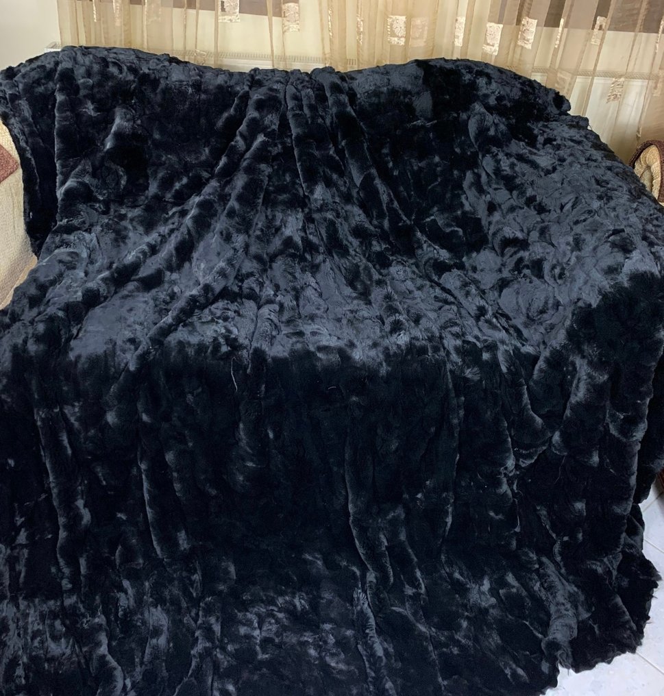 Decke  - 220 cm - 110 cm - Schwarzes Fell Rex Chinchilla #4.3