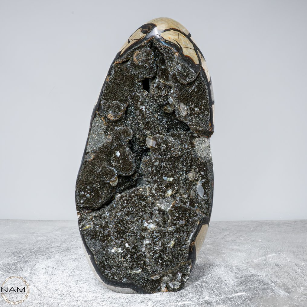 自然的隔膜晶簇带有方解石晶体 最高品质- 5410.33 g #1.0