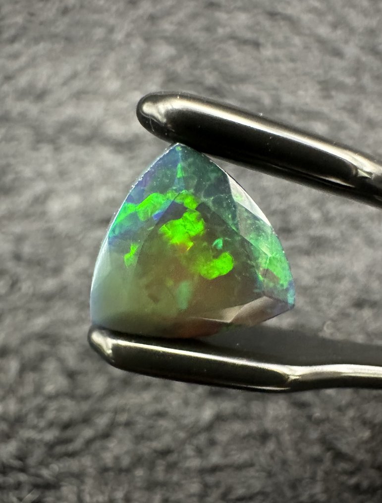 蛋白石 弧面形- 0.52 g #1.0