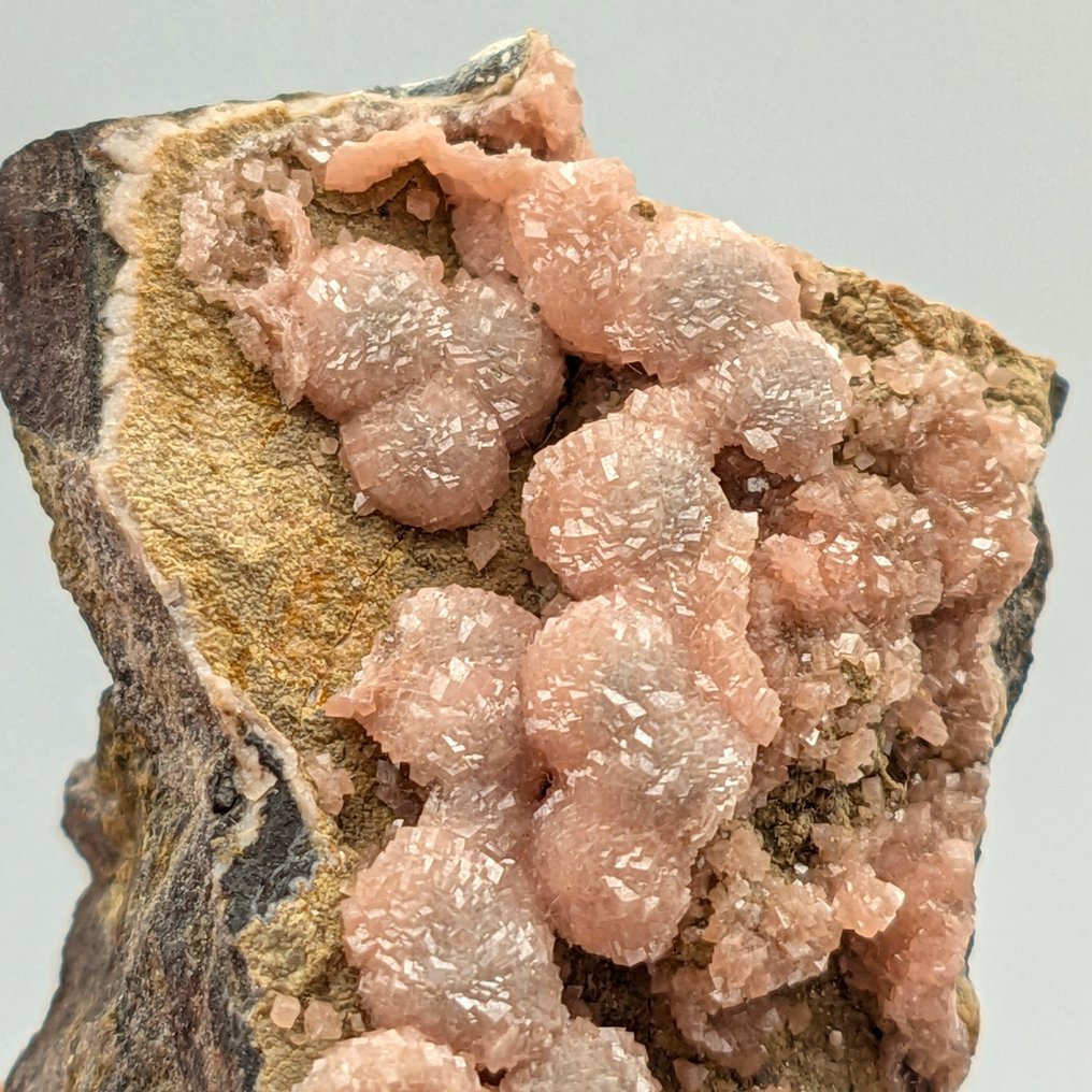 粉色球形Raro RODOCROSITE，导线水晶 矩陣晶體 - 高度: 65 mm - 闊度: 32 mm- 53 g #4.3