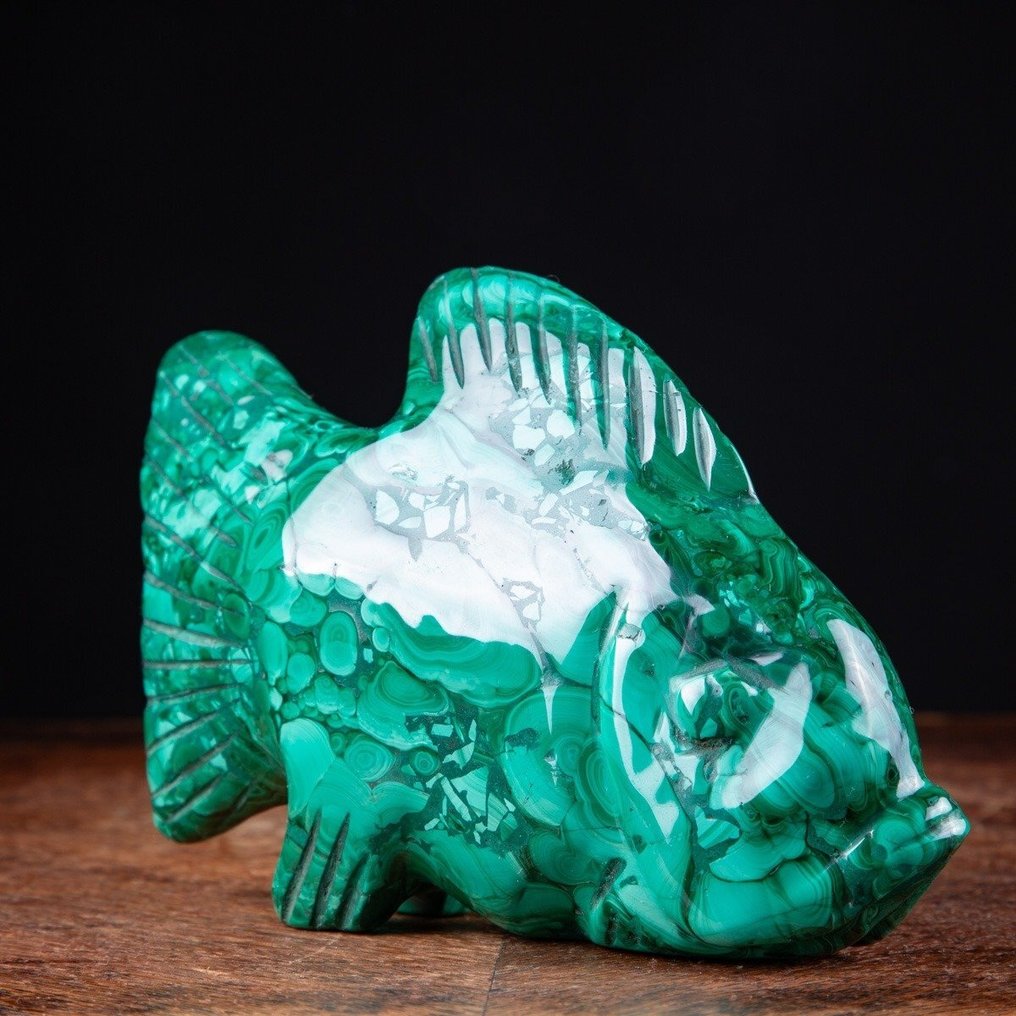 优质孔雀石鱼雕刻 - 高度: 116 mm - 宽度: 188 mm- 1197 g #1.0