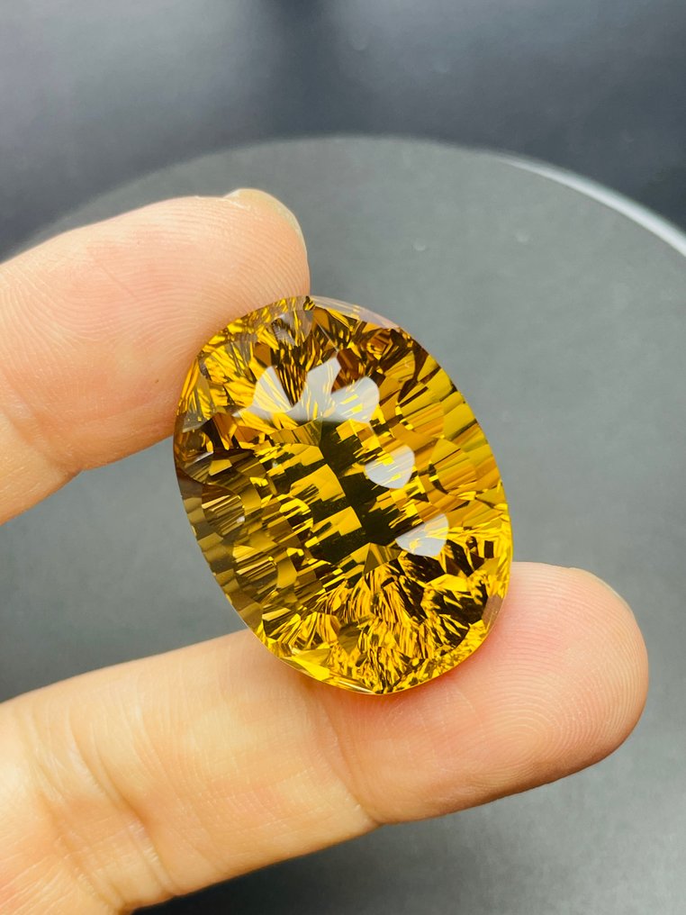 没有保留价 - 1 pcs  黄色 黄水晶  - 83.73 ct - 国际有色宝石协会（ICA GemLab） - Master Cut Design #4.3