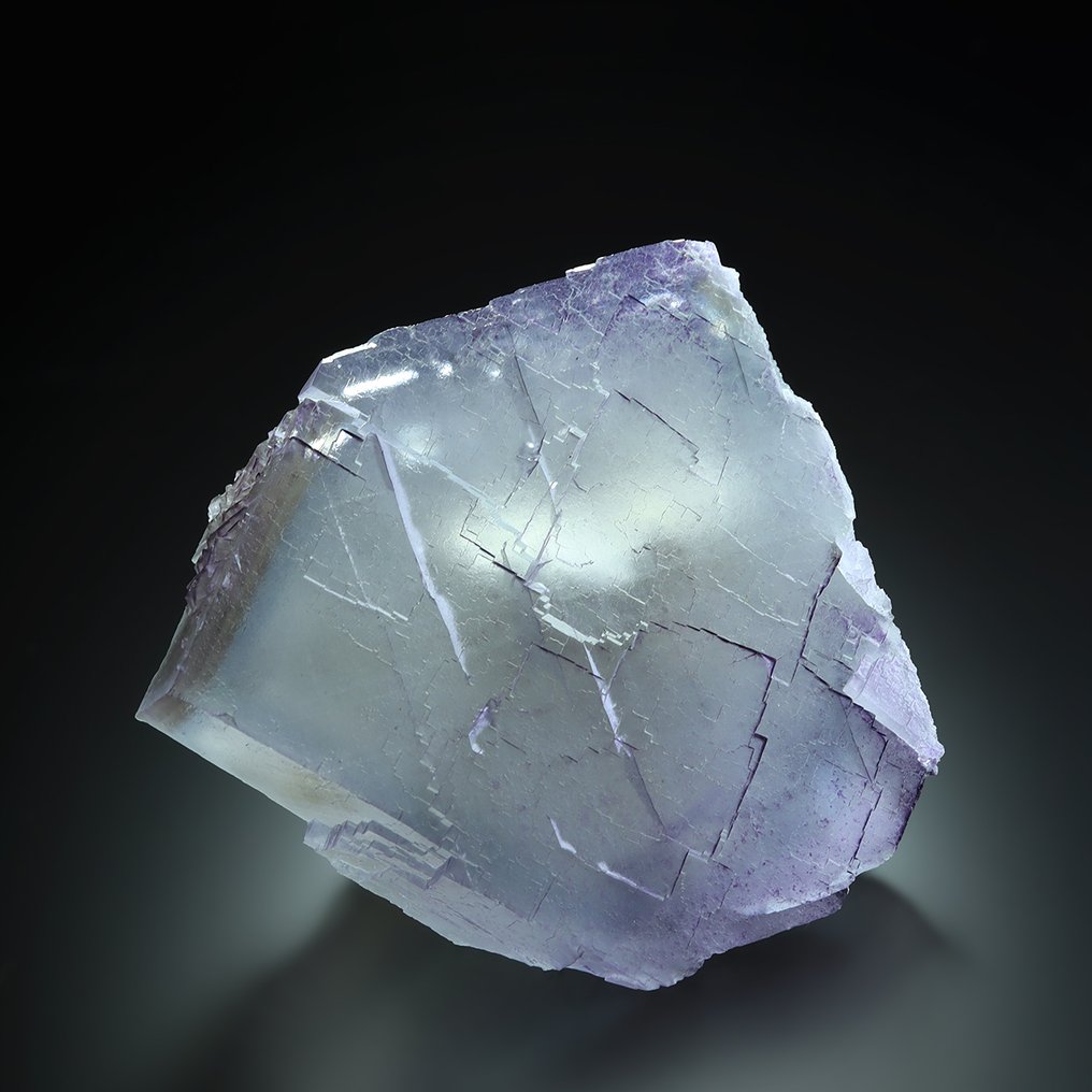 FREE SHIPPING! 470g Beautiful fluorite with Fantomen from Hardin County, Illinois, USA. Crystal cluster - Height: 8.5 cm - Width: 8 cm- 470 g - (1) #2.1