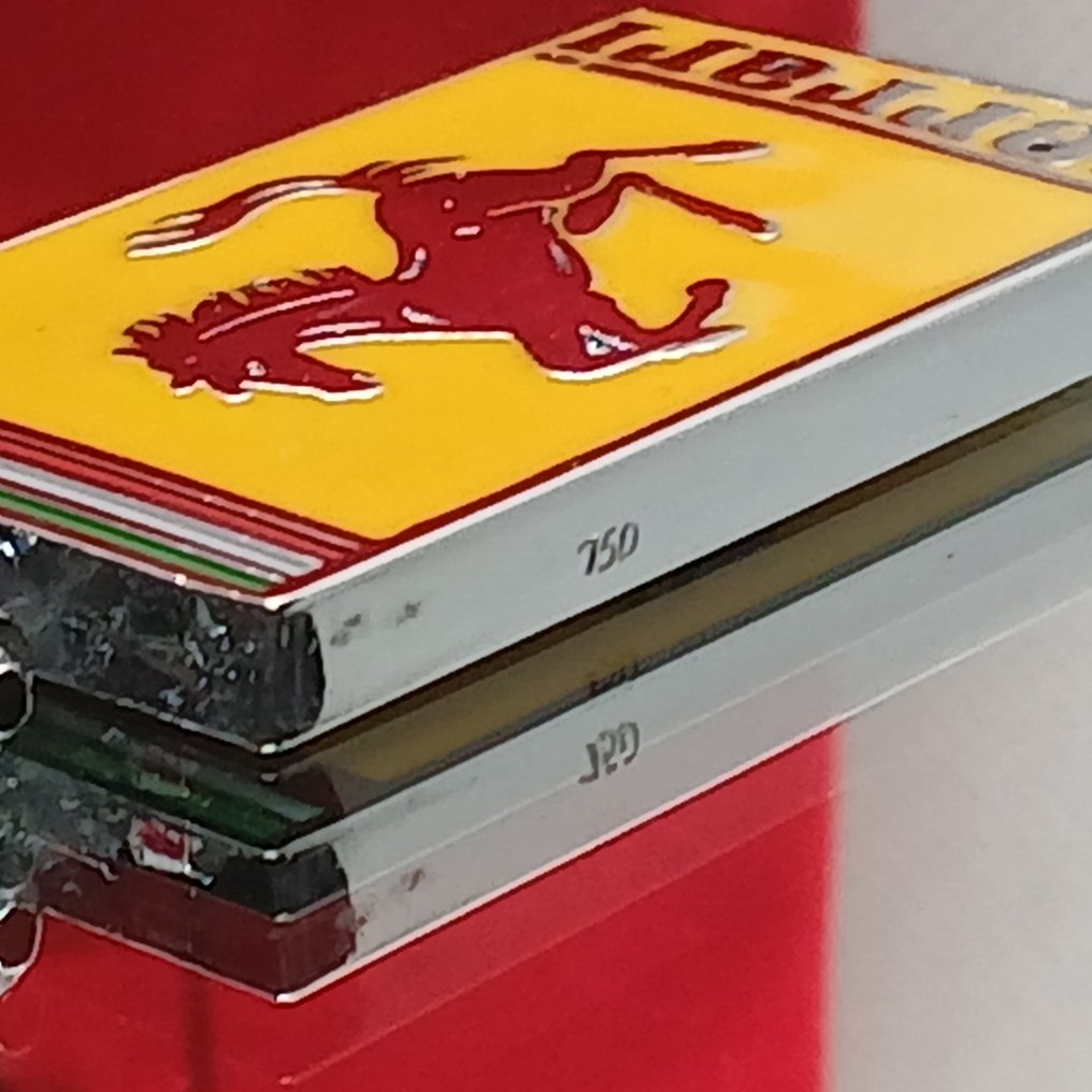 Ferrari vintage anni 80. - 鎖匙扣 - 镀金 750 (18k) #1.0