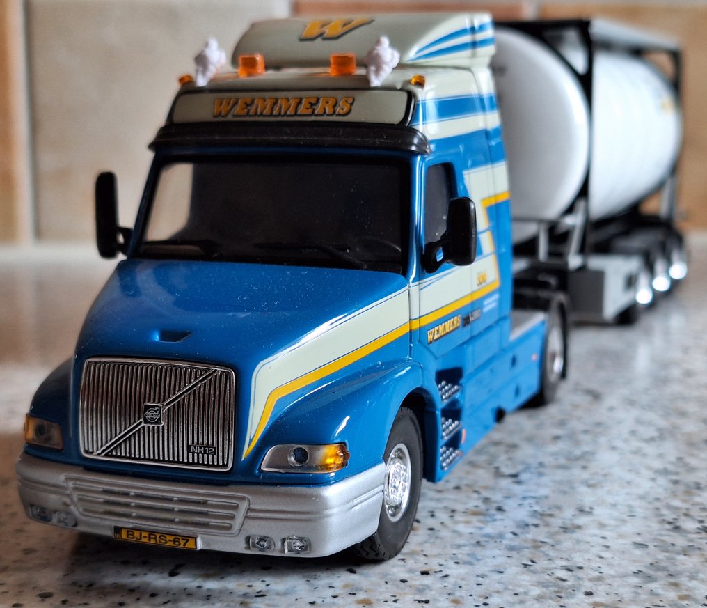WSI 1:50 - Φορτηγό μοντελισμού - VOLVO NH12 Globetrotter - Τρέκκερ με SWAB-containeroplegger "Wemmers" #1.0