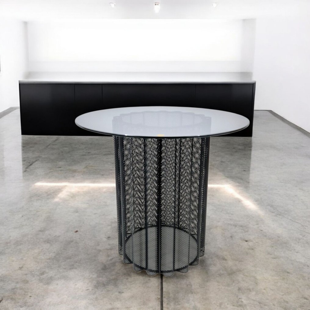 Hübsch - Lotte Knudsen - 咖啡桌 (2) - 数据流表 - 黑色 - 金屬, 玻璃 - 两件 #1.0