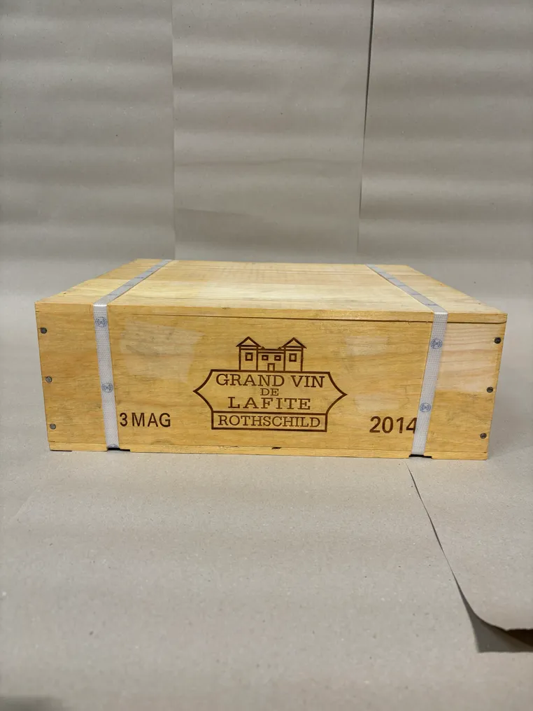 2014 Château Lafite Rothschild - Pauillac 1er Grand Cru Classé - 3 Magnums (1.5L) #1.0