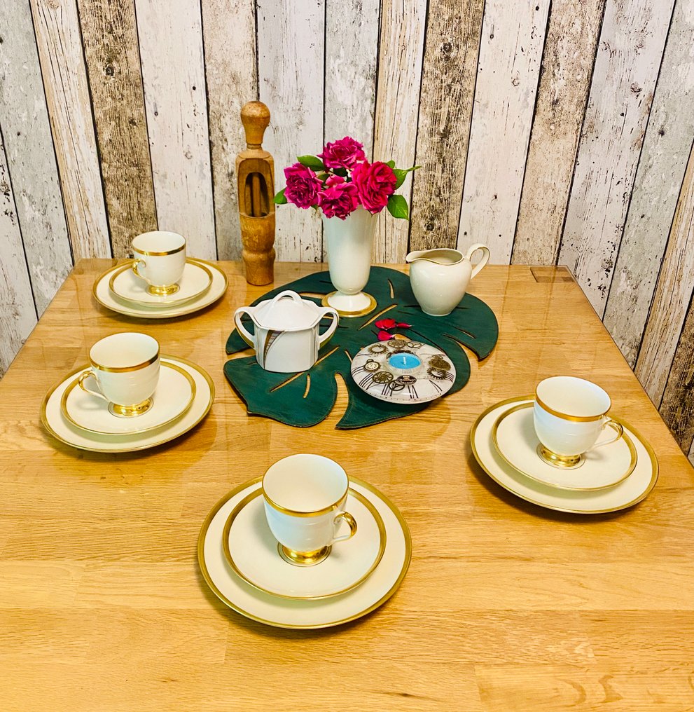 Fürstenberg - Herzog Karl I. von Braunschweig-Wolfenbüttel Elegantes Porzellan-Kaffeeservice | Fürstenberg – - Σετ καφέ για 4 (17) - 1650 - Πορσελάνη #1.0