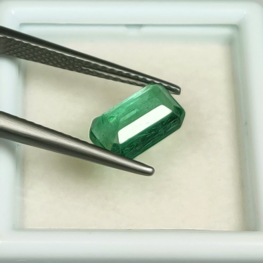 Grønn Smaragd - 2.06 ct - Det internasjonale gemologiske institutt (IGI) - Minor Oil #3.2