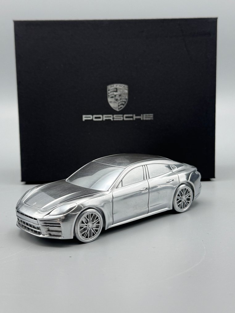 Porsche 2025 Panamera βαρίδι - Porsche #1.0