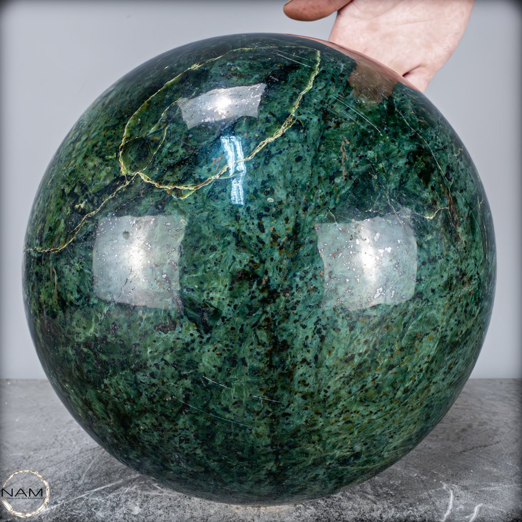 Φυσική υψηλής ποιότητας σφαίρα Nephrit XXL Σφαίρα- 35100.35 g #3.2