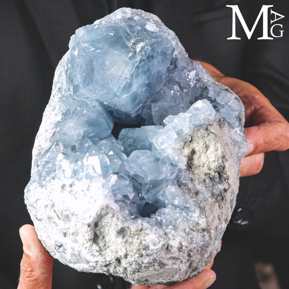 Μεγάλη γεώδης από την Celestina του Madagascar – Φυσικά μπλε κρύσταλλα. - Ύψος: 210 mm - Πλάτος: 150 mm- 5588 g #1.0