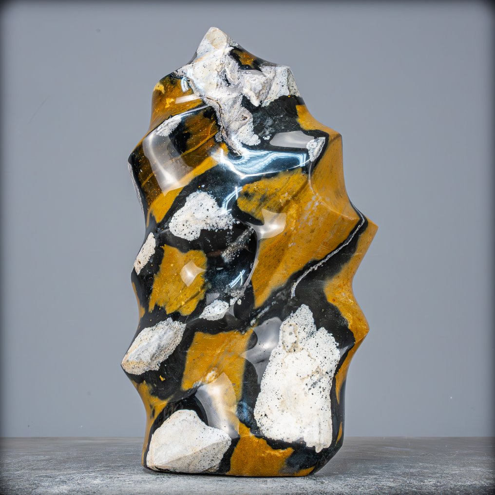 Uusi löytö! Harvinainen luonnollinen jaspis - chalcedony. Liekki- 4002.15 g #1.0