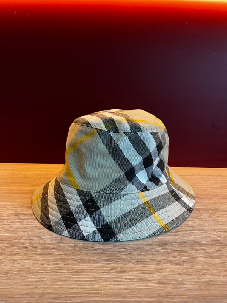 Burberry - Cappello (1) - Cotone #1.0