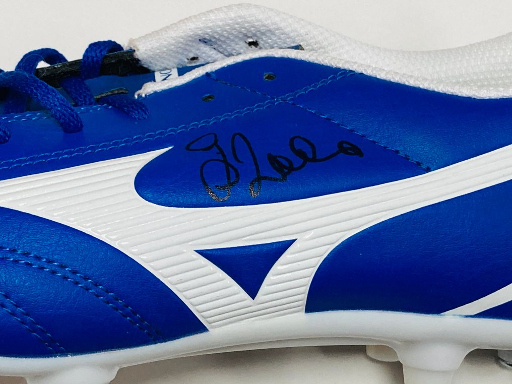 Italy - Gianfranco Zola - Signed Puma Boot - With Certificate of Authenticity #4.3