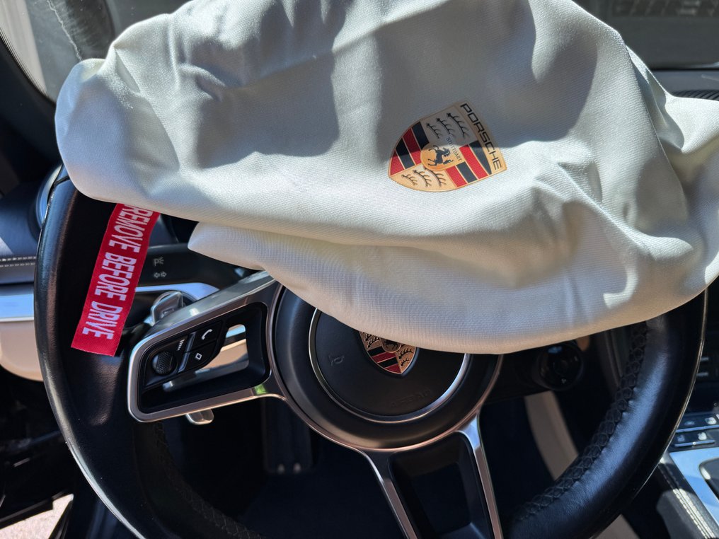 Acessório de Esporte a Motor - Porsche - Original Porsche Steering Wheel Cover – "Remove Before Drive" – Motorsport Accessory #1.0