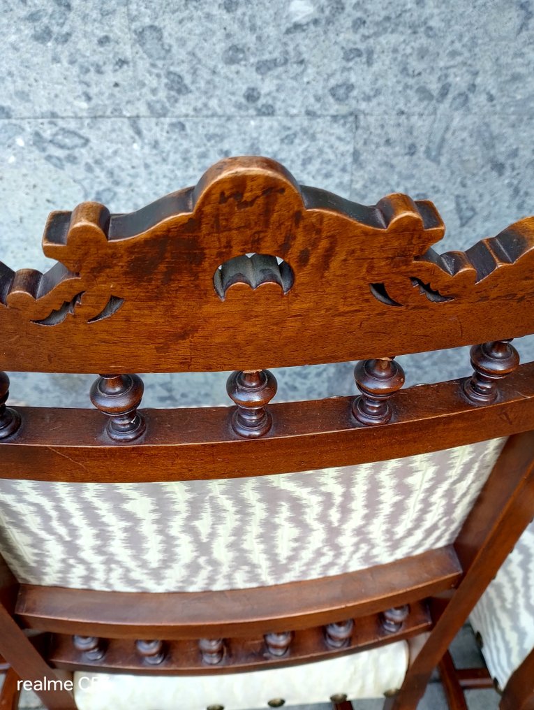 Sedia da pranzo (4) - Seduta e spalliera in seta, - Noce, Damascato in seta - Restaurate imbottite. #3.2