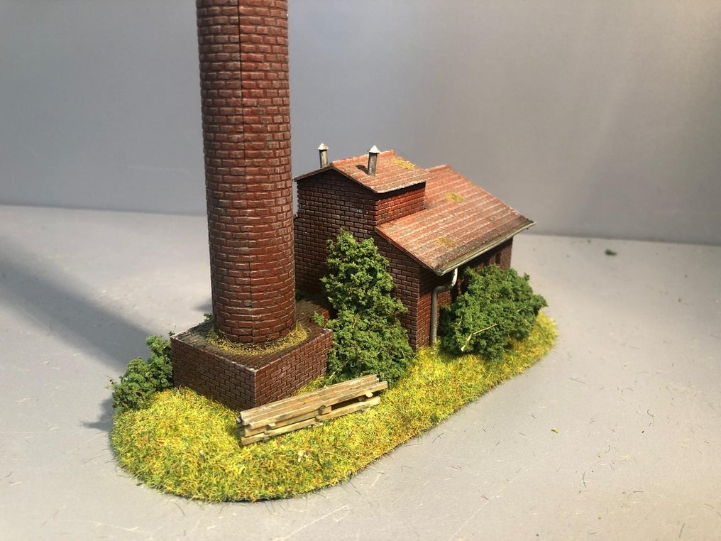 Kibri, Noch, Preiser H0 - Κατασκευή τρένων μοντελισμού (1) - Καπνοδόχος για χώρο καυστήρα, διαστάσεων 5,3 x 3,2 x 30 εκ., ανθεκτική στον καιρό, πατίνα, σχήμα, #1.0