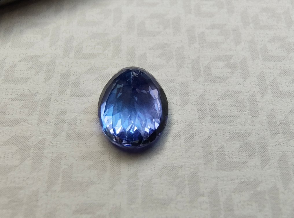 1 pcs  蓝色, 紫罗兰色 坦桑石  - 2.24 ct - 国际宝石研究院（IGI） - 深蓝色放大镜干净 #3.2