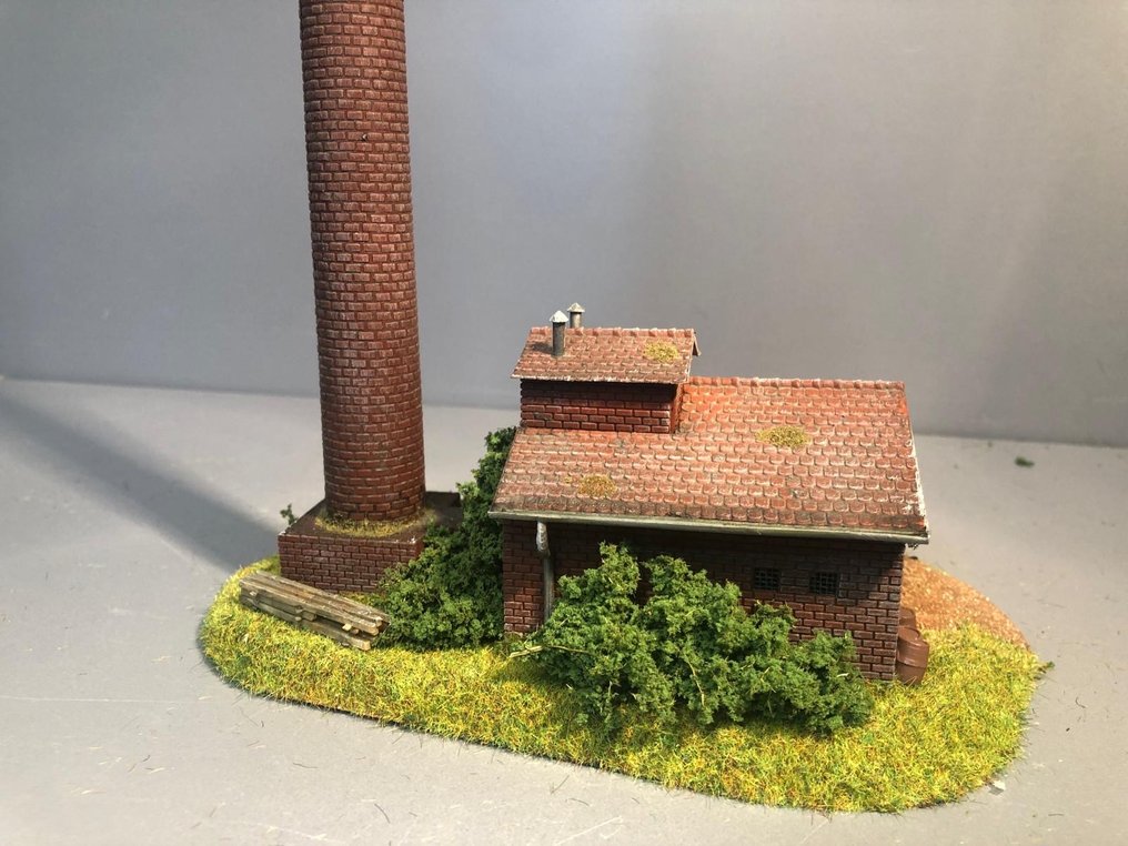 Kibri, Noch, Preiser H0 - Κατασκευή τρένων μοντελισμού (1) - Καπνοδόχος για χώρο καυστήρα, διαστάσεων 5,3 x 3,2 x 30 εκ., ανθεκτική στον καιρό, πατίνα, σχήμα, #1.0