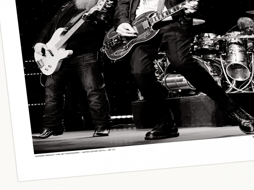 ZZ Top - Dusty Hill and Billy Gibbons - Iconic Legend - XXL Fine Art Photography - 80x60 cm ! - Limited Edition Nr 04 of 100 - Serial MU132 - Collector - No Reserve #1.0