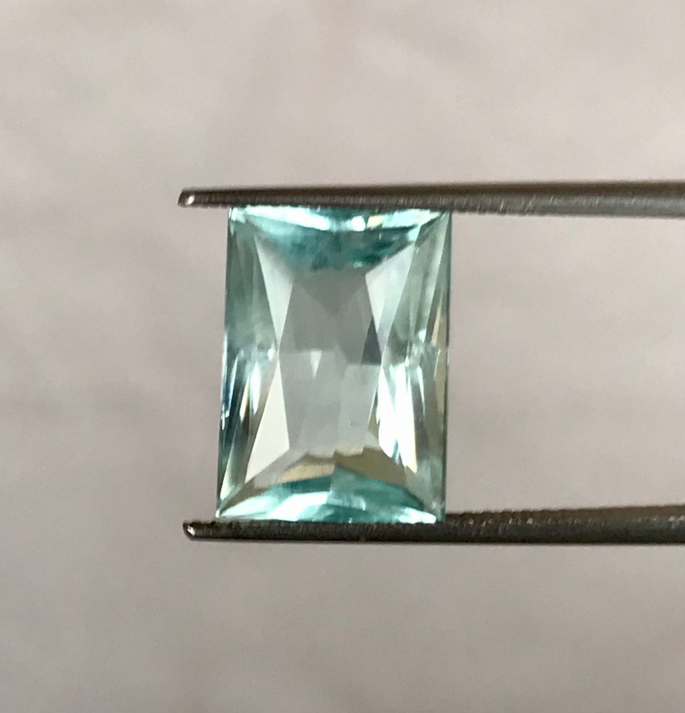 1 pcs  Kék Akvamarin  - 6.07 ct - Nemzetközi Gemmológiai Intézet (IGI) #3.2