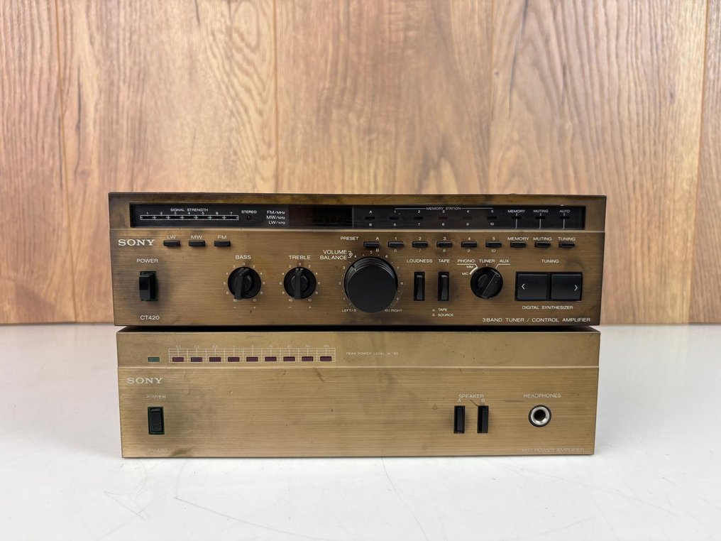 Sony - PV420 - Power Amp & CT420 Tuner / Pre Amp Stereo set