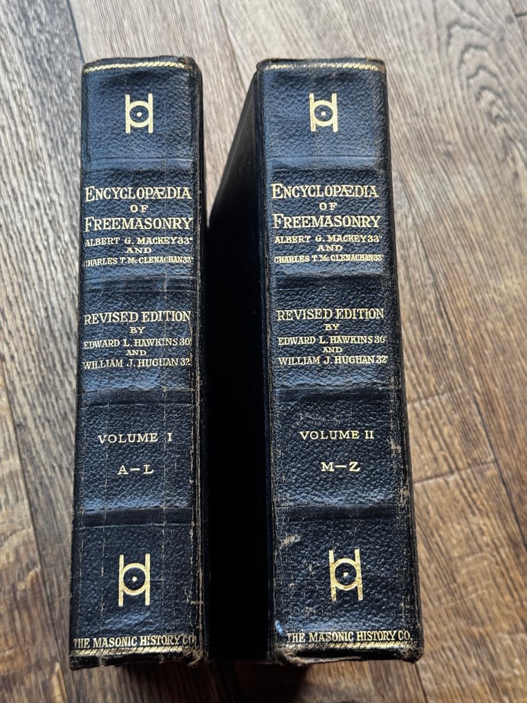 33º Albert G. Mackey - 1917 Encyclopaedia of Freemasonry Volume I & II - 1917 #1.0