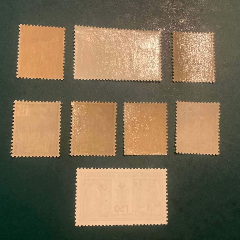 França 1930/1931 - Colonial Expo e BIT - centrados - Yvert 270/274 and 263/265 #4.3