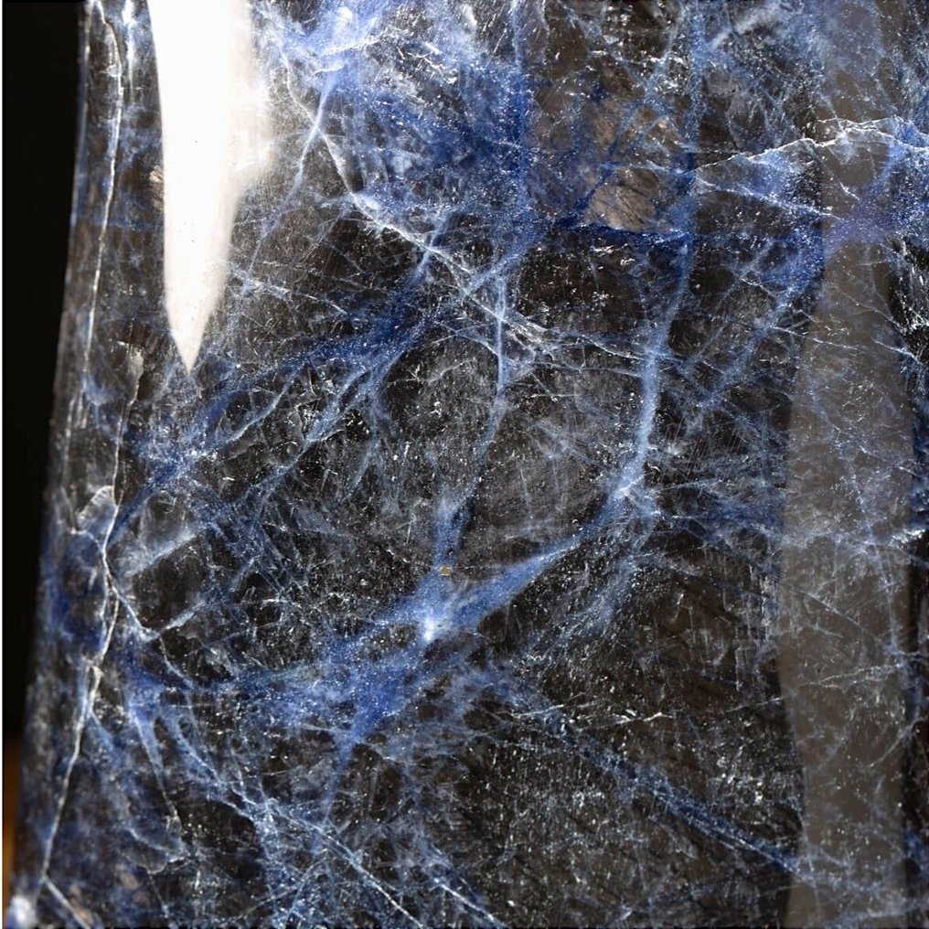 Exclusive sodalite specimen - natural free form - Height: 320 mm - Width: 140 mm- 6500 g #2.1