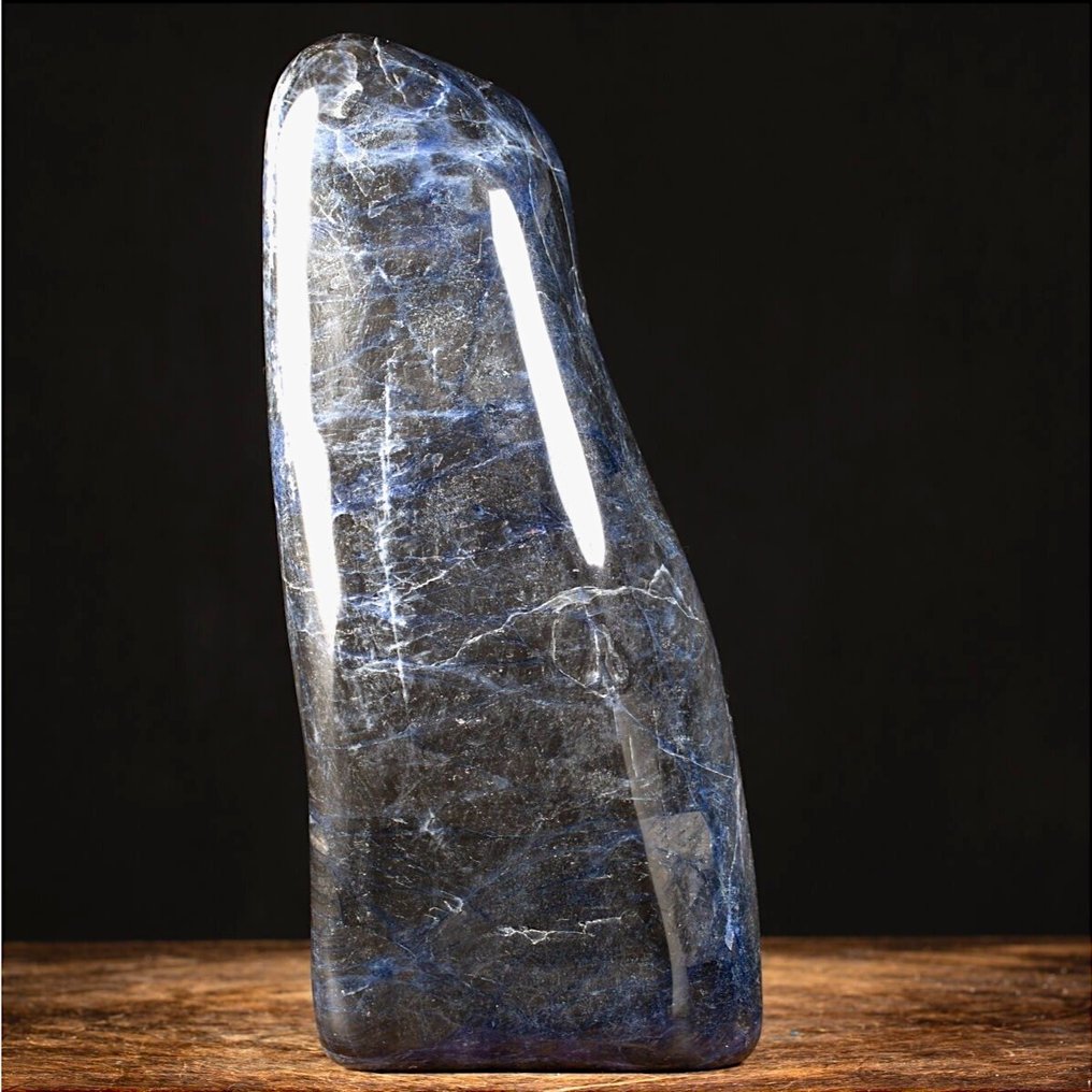 Exclusive sodalite specimen - natural free form - Height: 320 mm - Width: 140 mm- 6500 g #3.2