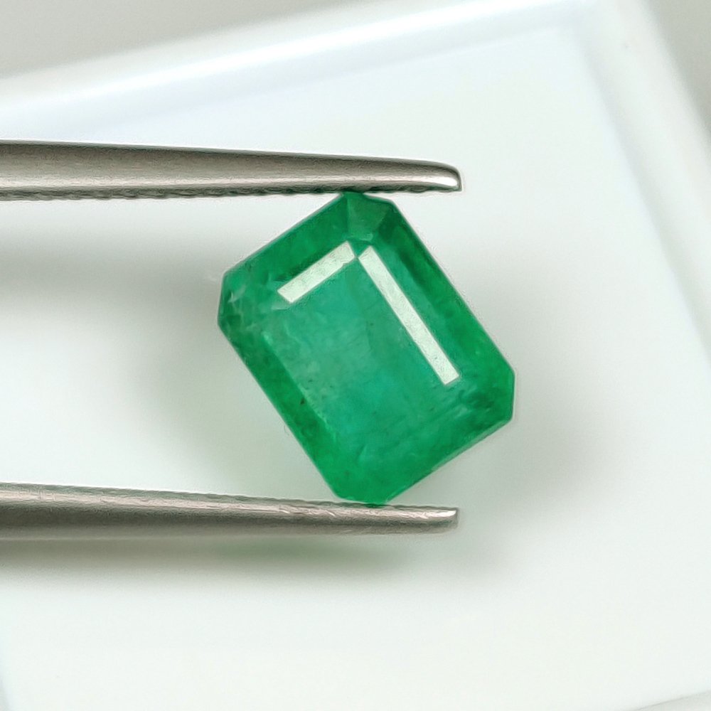 Grønn Smaragd - 2.45 ct - Det internasjonale gemologiske institutt (IGI) - Topp glans #1.0