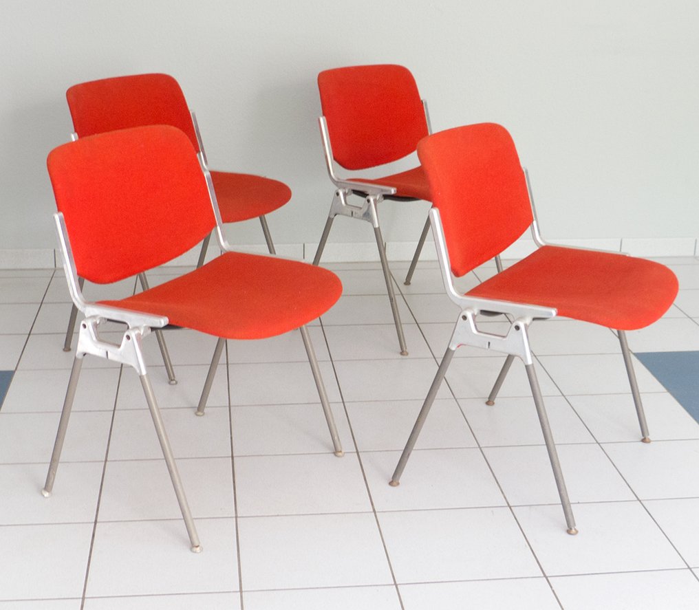 Castelli - Giancarlo Piretti - 堆叠椅 (4) - DSC 106 - 胶合板 - 座椅壳布料 橙色 #1.0
