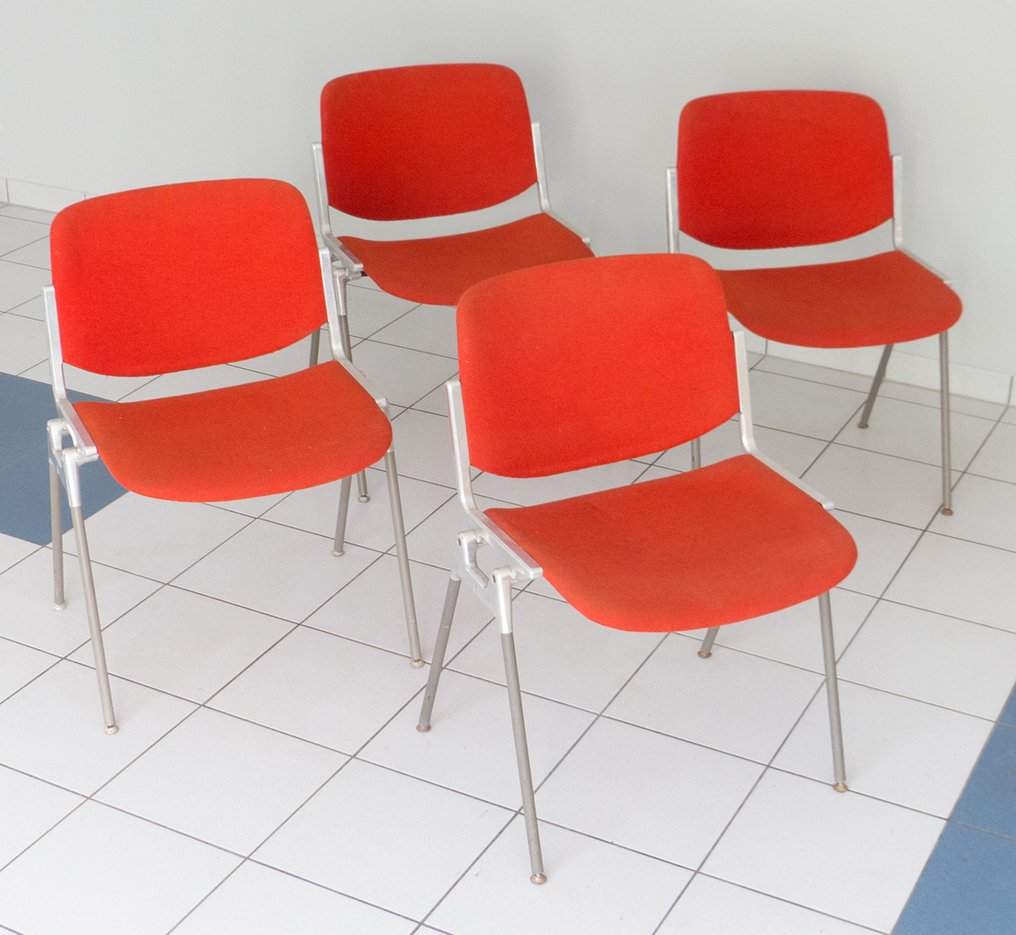 Castelli - Giancarlo Piretti - 堆叠椅 (4) - DSC 106 - 胶合板 - 座椅壳布料 橙色 #1.0