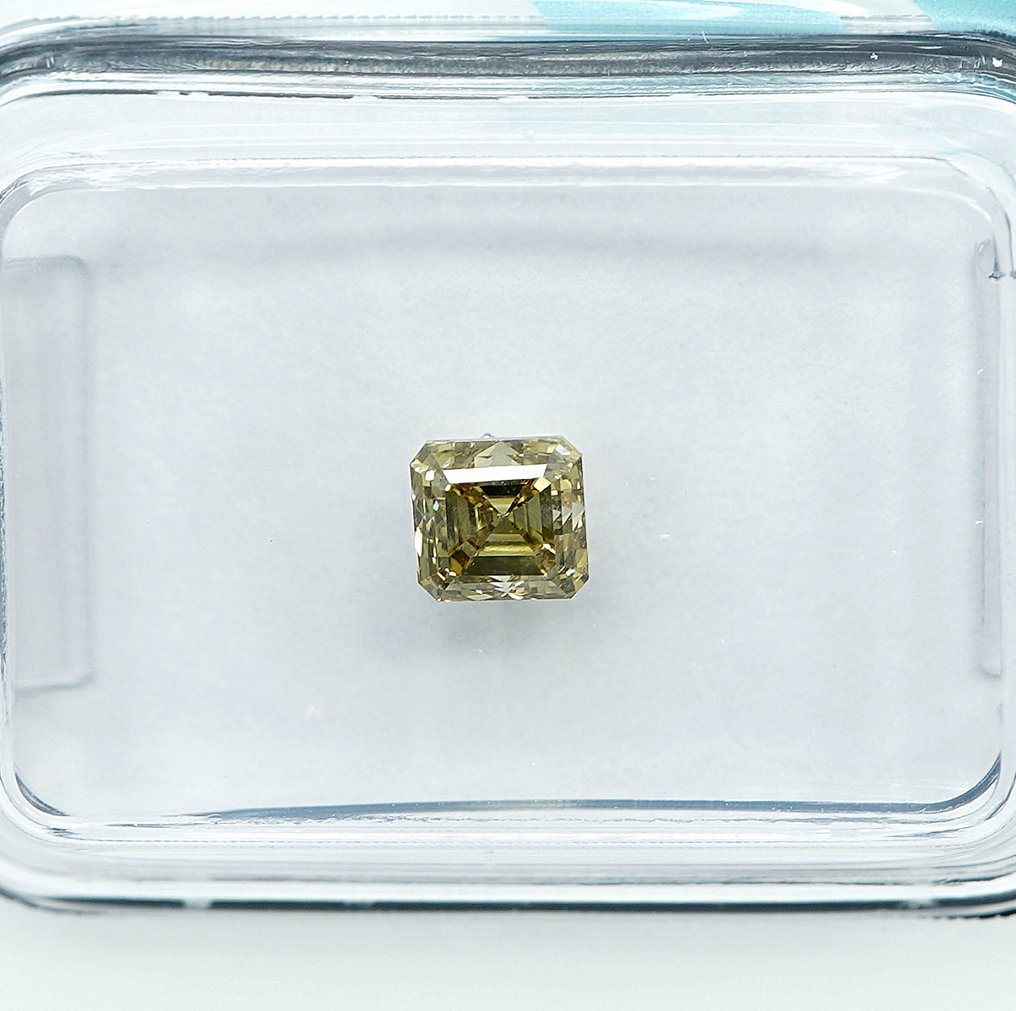 χωρίς τιμή ασφαλείας - 1 pcs Διαμάντι (Φυσικού χρώματος) - 0.47 ct - Τετράγωνο - Fancy Γκριζωπό Κίτρινο - SI2 - International Gemological Institute (IGI) #3.2