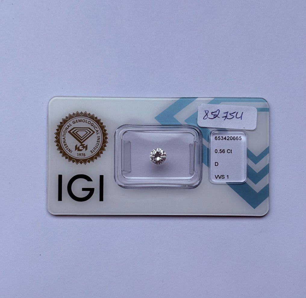 1 pcs 钻石 (天然) - 0.56 ct - 圆形 - D (无色) - VVS1 极轻微内含一级 - 国际宝石研究院(IGI) #1.0