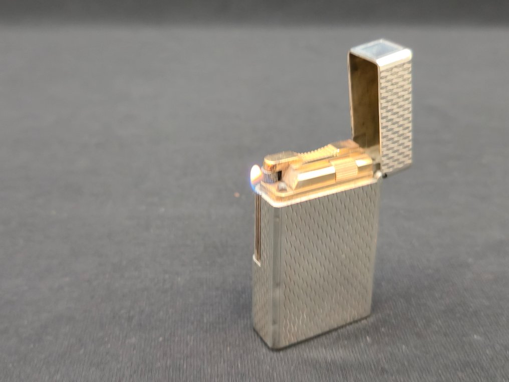 S.T. Dupont - Öngyújtó - Ezüsttányér #2.1