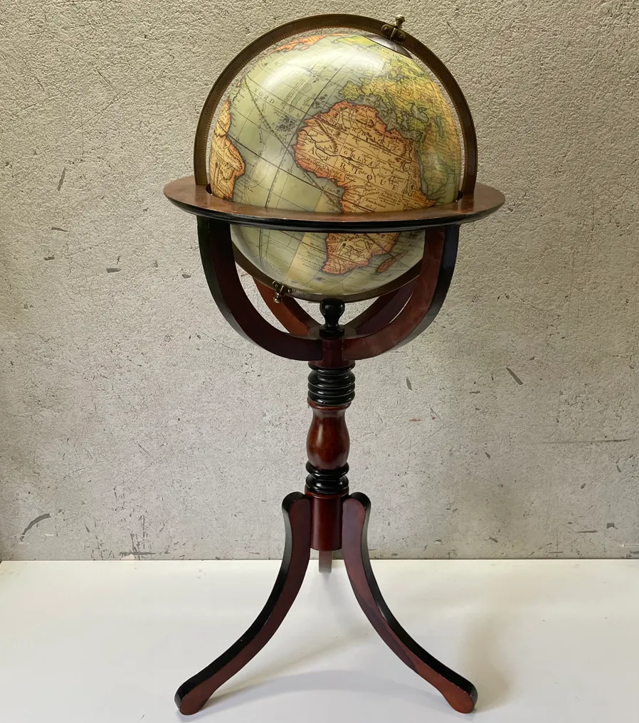 Terrestrial library globe - 1990-2000 - Library Globe on Stand - Authentic Models #1.0
