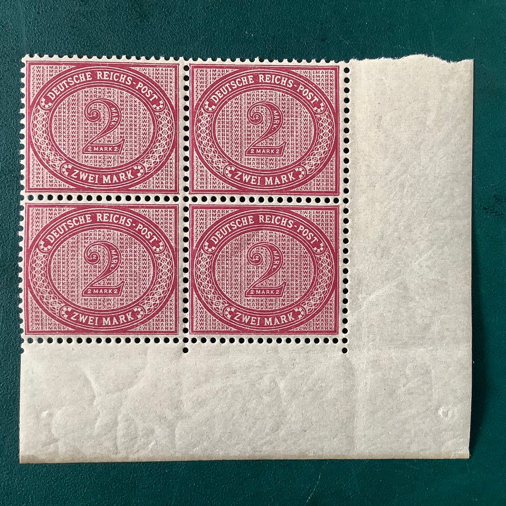 德意志帝國 1899 - 在4个一组的块中，内层服务版出现2个标记错误，带有纸张边缘角和居中，已认证。 - Michel 37 f and 37 V f #1.0