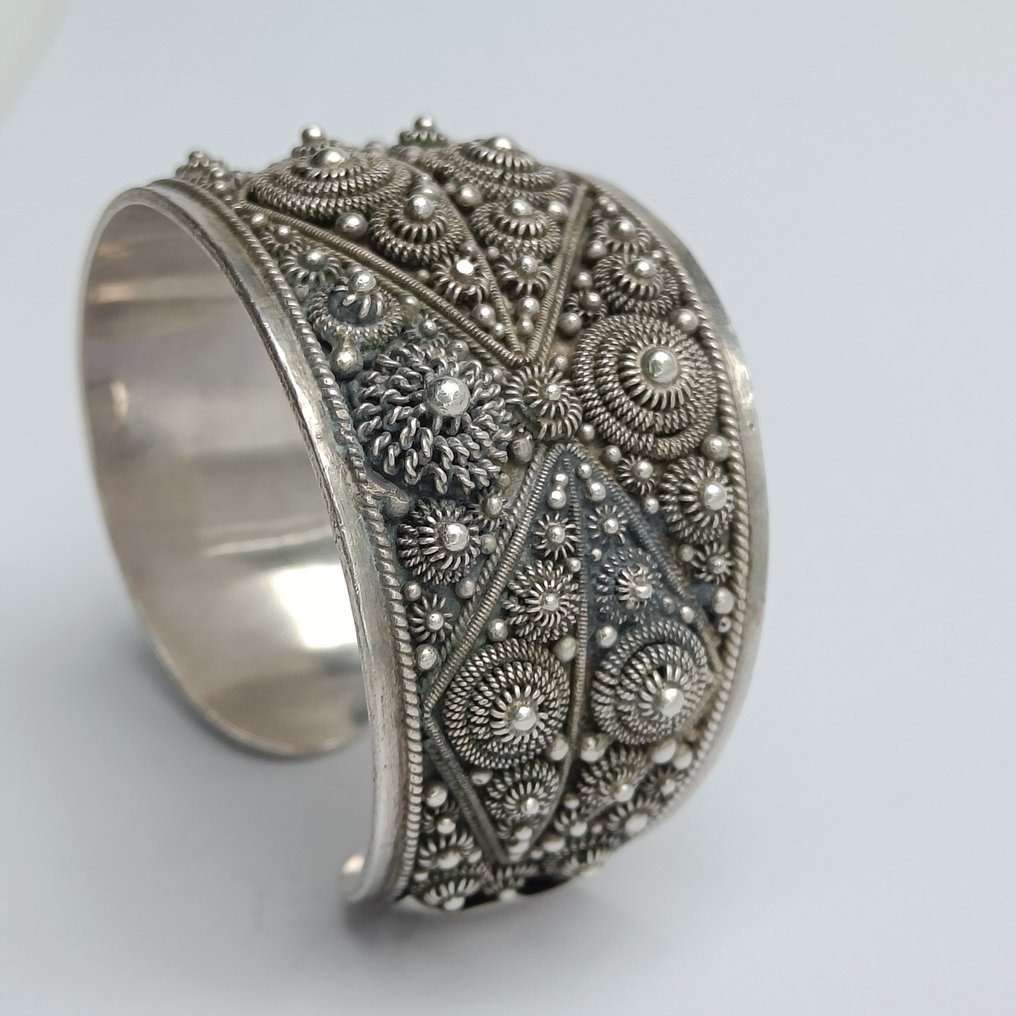 Cuff-armbånd - Sølv - Indonesien - 20. århundrede #1.0