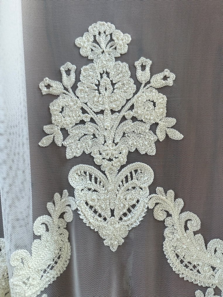Exclusive hand-embroidered tulle fabric with raised ramages embroidery. - Curtain fabric - 1.4 m - 2.8 m #4.3