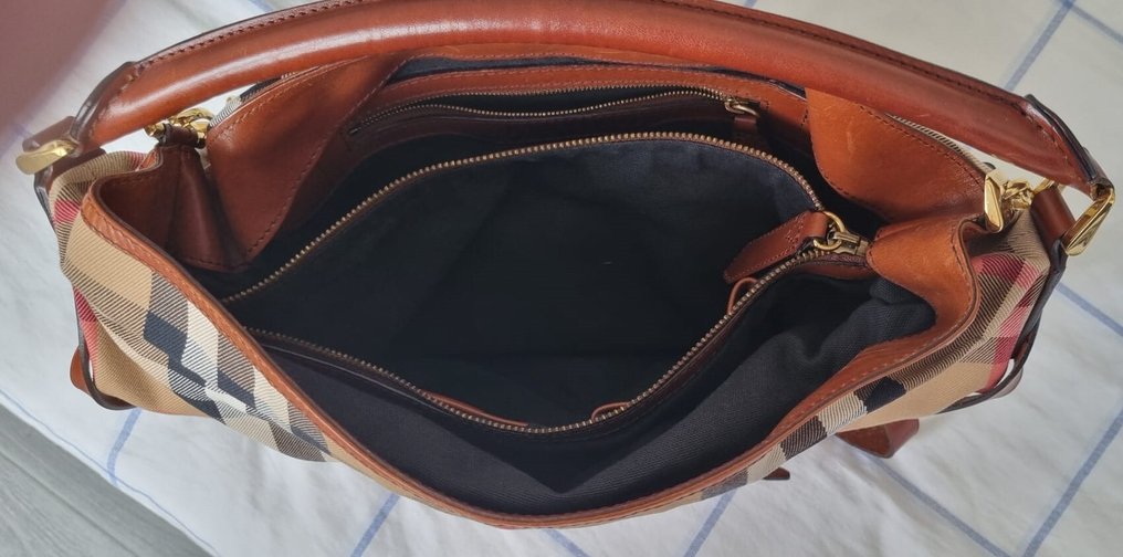 Burberry - Other - Crossbody bag #2.1