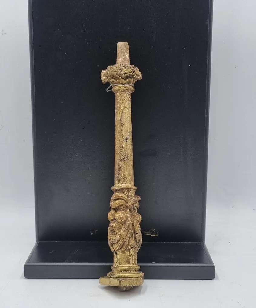  Column - 17th century - Thumbnail column  #1.0