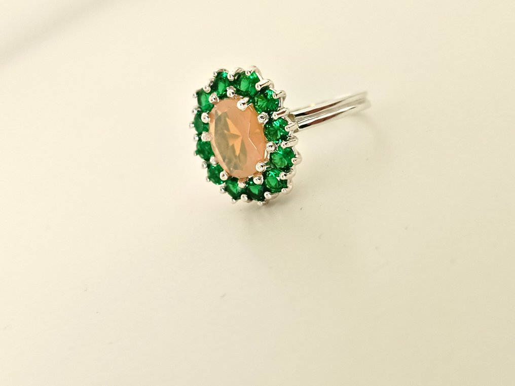 Sem preço de reserva - Anel Prata Opala - Esmeralda #2.1