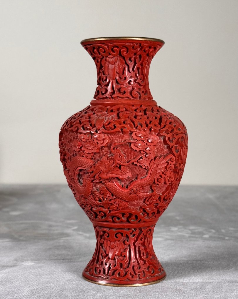 Vas - lac de cinnabar - China - Vase din lac #1.0