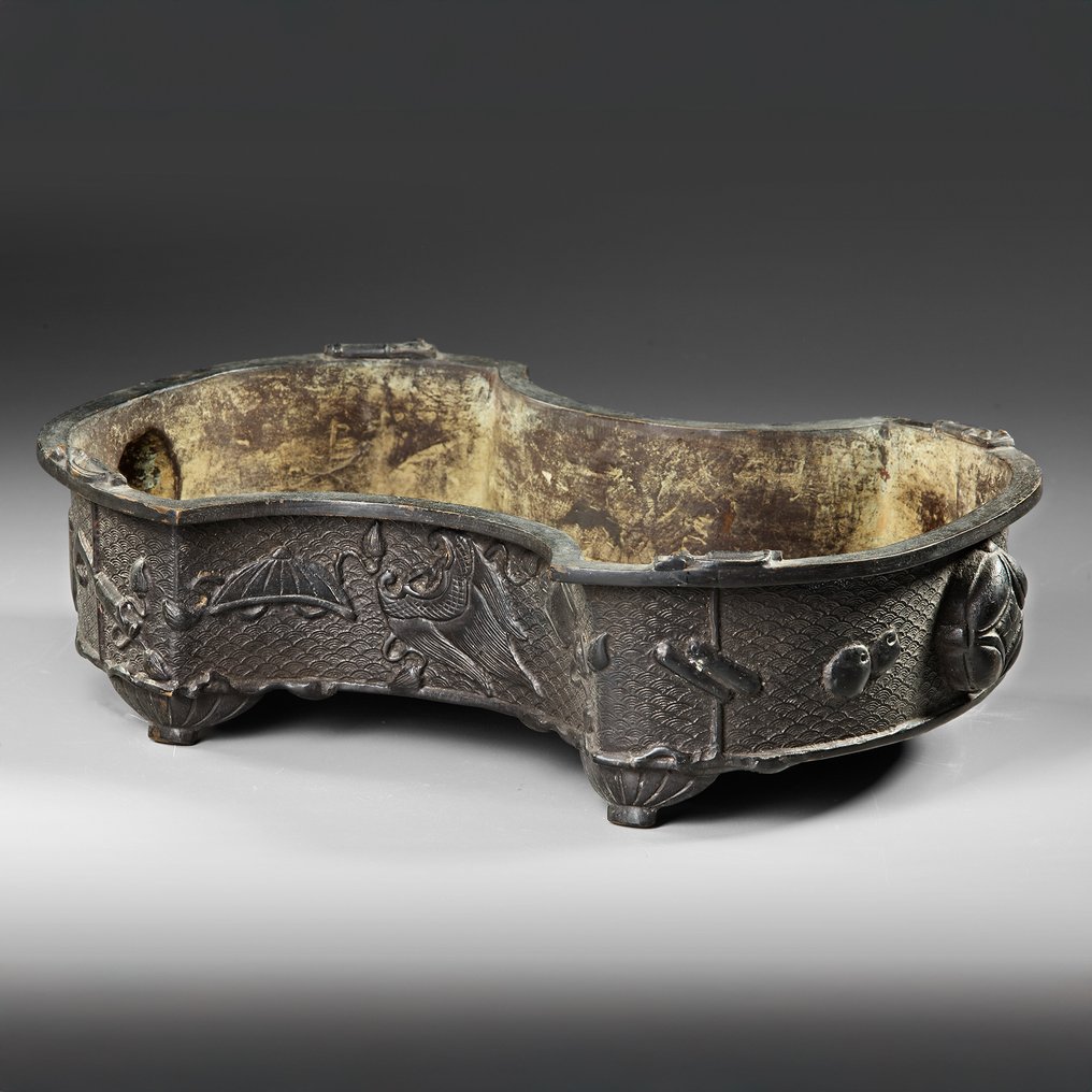 Suiban 水盤（浅型生花碗） - 銅綠青銅 - 日本 - 明治時期（1868-1912） #1.0