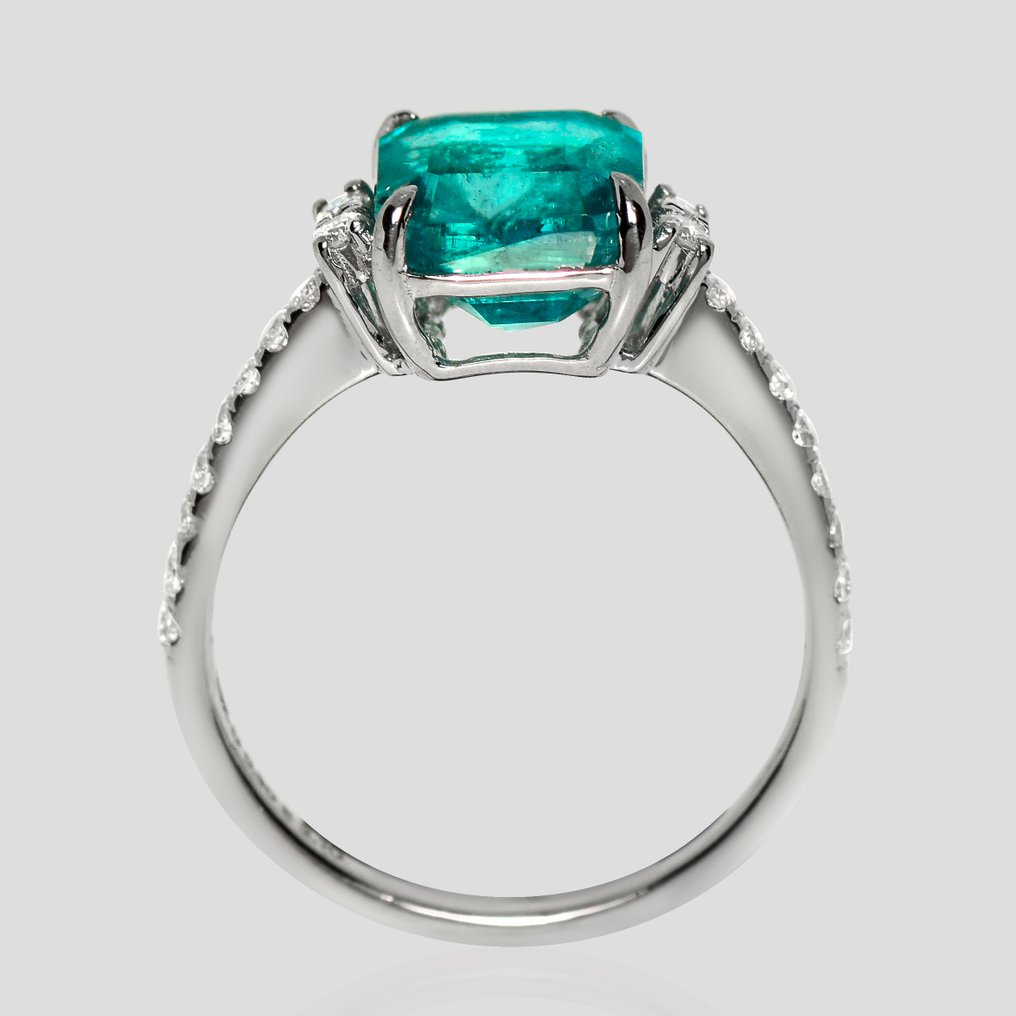 Ring - 14 karat Hvitt gull, IGI 3,10 carati Zambiano Verde Blu -  3.40ct. tw. Smaragd - Diamant #3.2