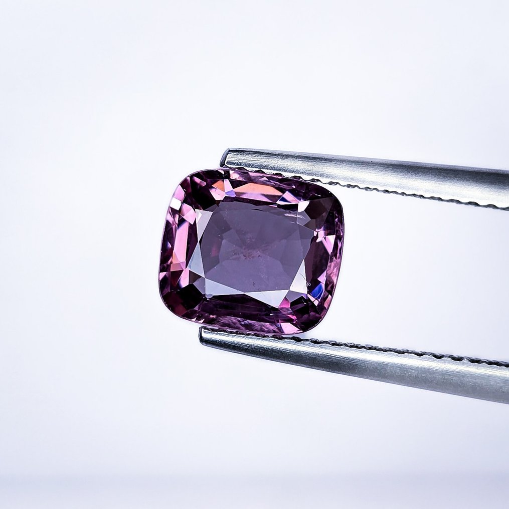 No reserve price Spinel - 1.99 ct - International Gemological Institute (IGI) #3.2
