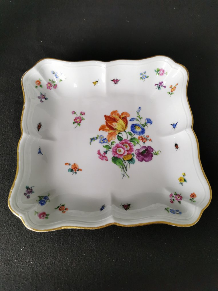 Meissen - Fiori e insetti - Ciotola a quadrato L.24cm - 1.Wahl - XIX secolo - Πιάτο - Πορσελάνη #1.0