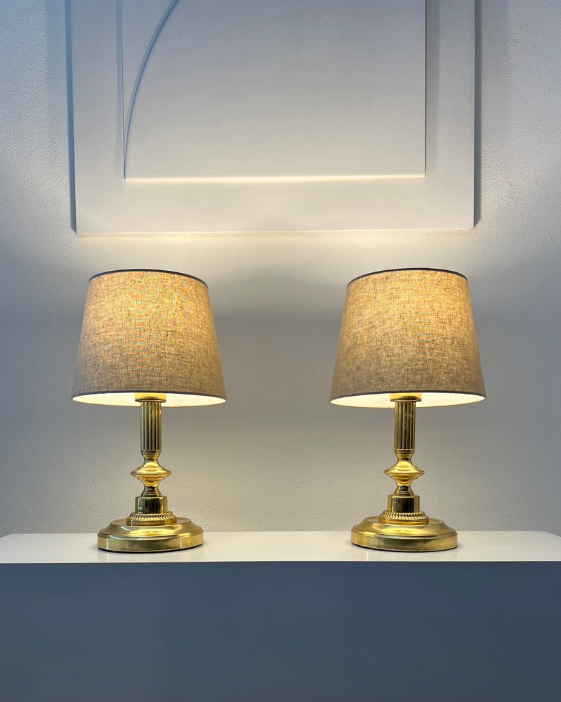 Table lamp (2) - Beautiful set of chic French brass gold-colored table lamps with fluted shaft - H 43 cm - Brass, Metal, Steel #1.0